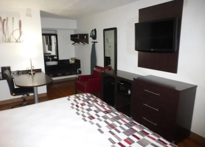 Red Roof Inn St Louis - Florissant